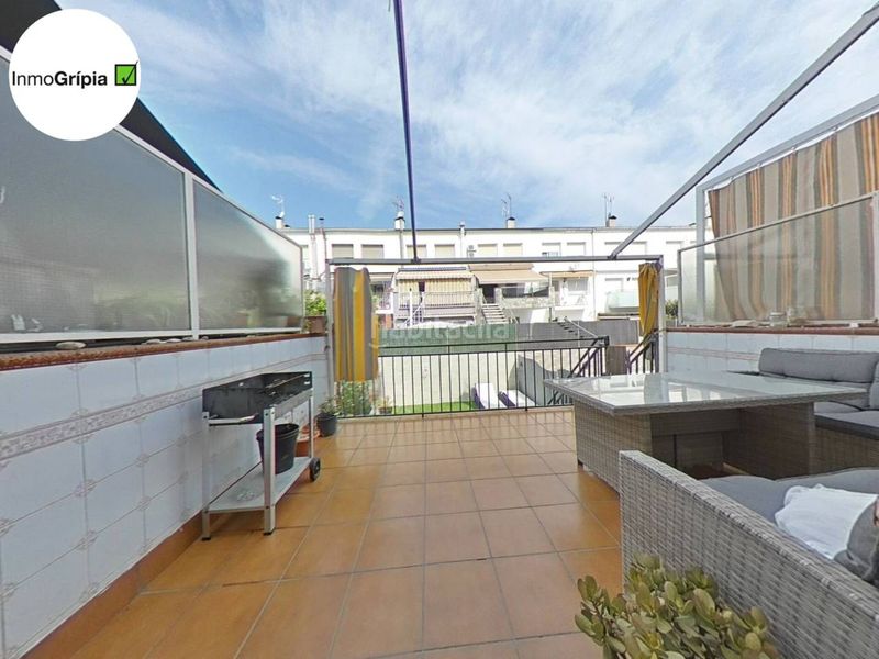 Foto cd16bc5d-70bf-481c-bb64-19d7b42a3b03. Casa amb calefacció aparcament piscina a Les Arenes - La Grípia - Can Montllor Terrassa
