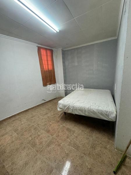 Foto 760911e3-dfc6-4d7d-aec2-ebfcebf081f1. Local comercial  en venta en Roquetes Barcelona