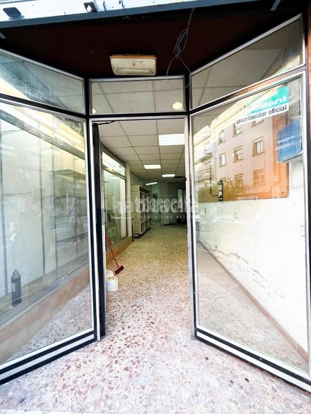 Foto 503754eb-1a46-4d13-8d61-a8a4198137c5. Local comercial a Roquetes Barcelona
