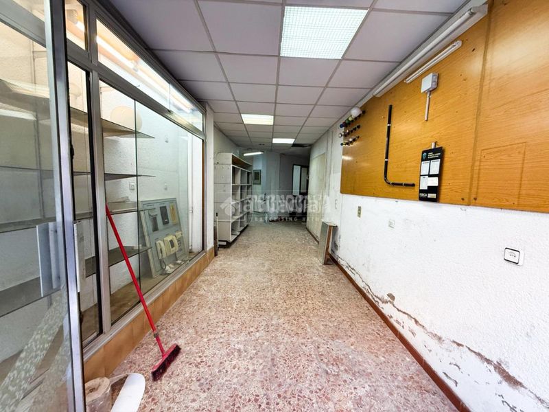 Foto 73865660-4f5e-4de2-bb44-5f4bf07255d7. Local comercial a Roquetes Barcelona