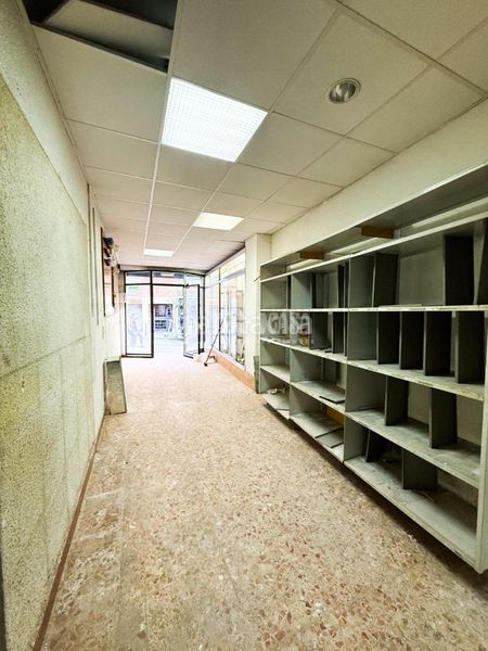 Foto 980ab914-6b9c-450a-83ee-d97c84bde745. Local comercial a Roquetes Barcelona
