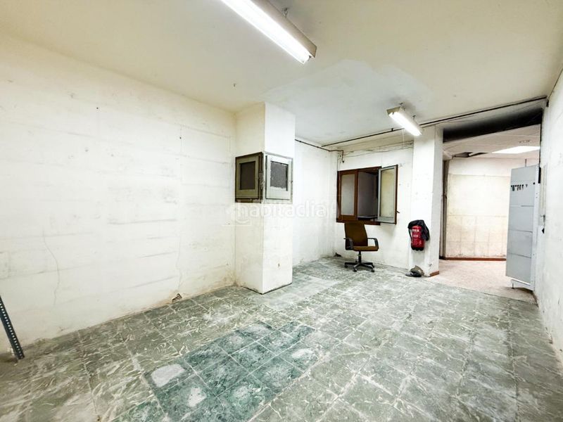 Foto c11d1668-88dd-4b7b-b207-afc7e411d540. Local comercial a Roquetes Barcelona