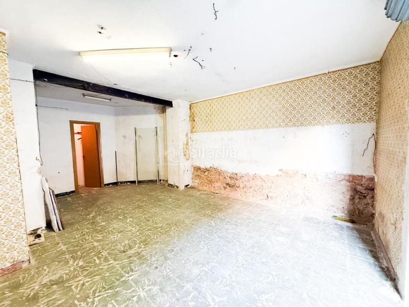 Foto 276a9140-6bd4-44c2-a01b-06fd437809d2. Local comercial  en venta en Roquetes Barcelona