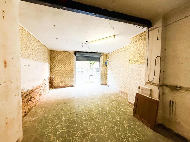 Foto da19bf6a-a9c3-4a3f-a941-df5e274eb242. Local comercial  en venta en Roquetes Barcelona