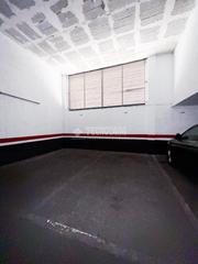Parking voiture dans Roquetes. Boxplaza de garaje en venta en barcelona