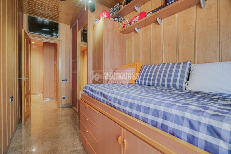 Foto 39a310d1-66bd-4c3c-b057-c19e16990716. Dúplex amb calefacció a Roquetes Barcelona