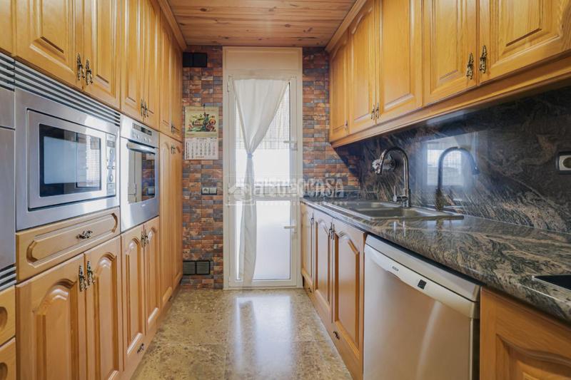 Foto 4f6ce05e-0e28-4107-bc9f-570db5557adf. Dúplex amb calefacció a Roquetes Barcelona