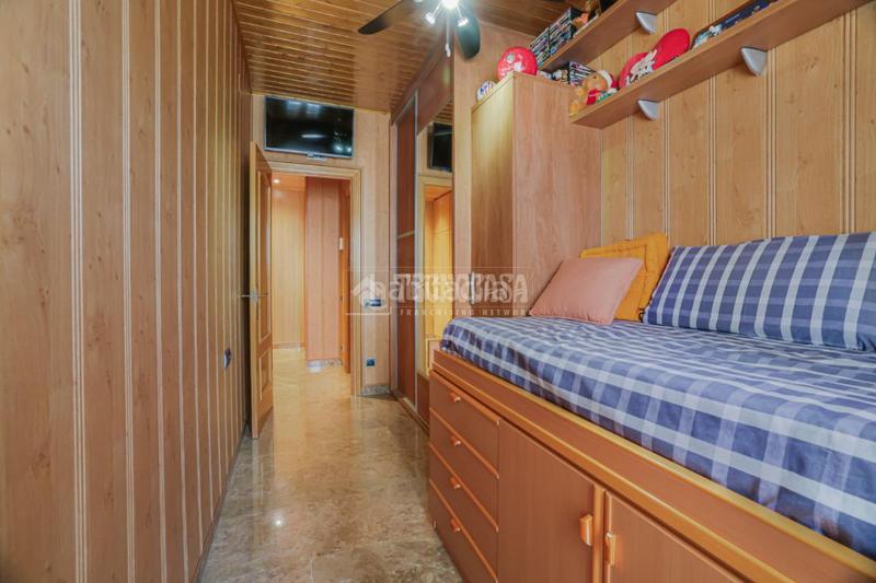 Foto 77c17256-31a9-4dcb-85d6-56450bb5228c. Dúplex amb calefacció a Roquetes Barcelona