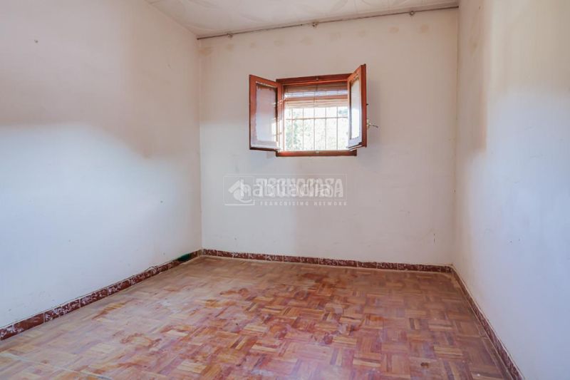Foto a4e28678-8e1f-453a-a48b-f359f4caf995. Casa a Torre Baró Barcelona