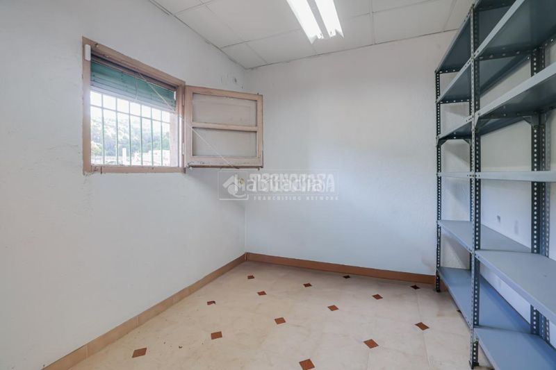 Foto f91347e4-fb0c-45fe-9a0a-9fc4a17ab40e. Casa a Torre Baró Barcelona