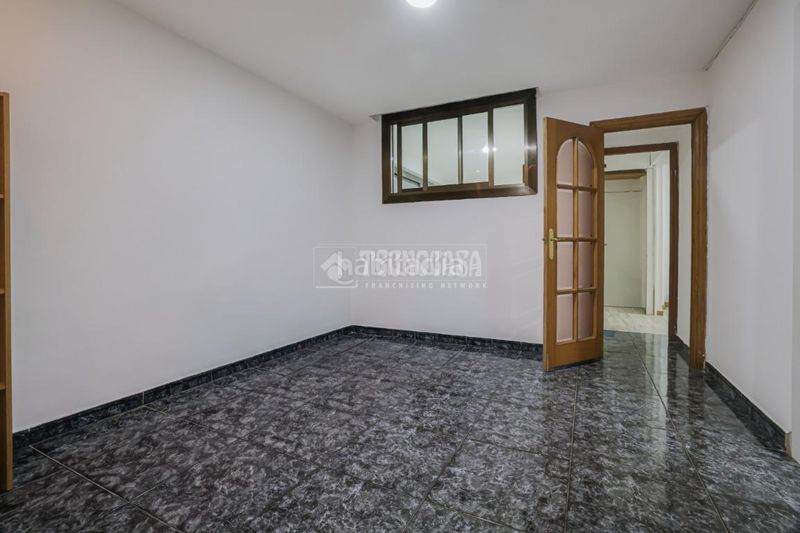 Foto 31311206-e03b-46c1-af2e-3263310a58da. Pis a Roquetes Barcelona