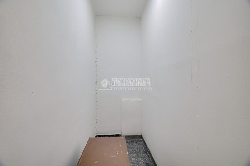 Foto a787037c-fb70-43e4-9f27-5cc879a5160c. Pis a Roquetes Barcelona