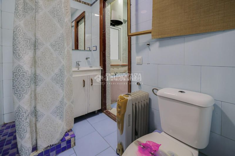 Foto f854fcd0-5a7d-4312-bd6f-0d52f0568c0d. Pis a Roquetes Barcelona