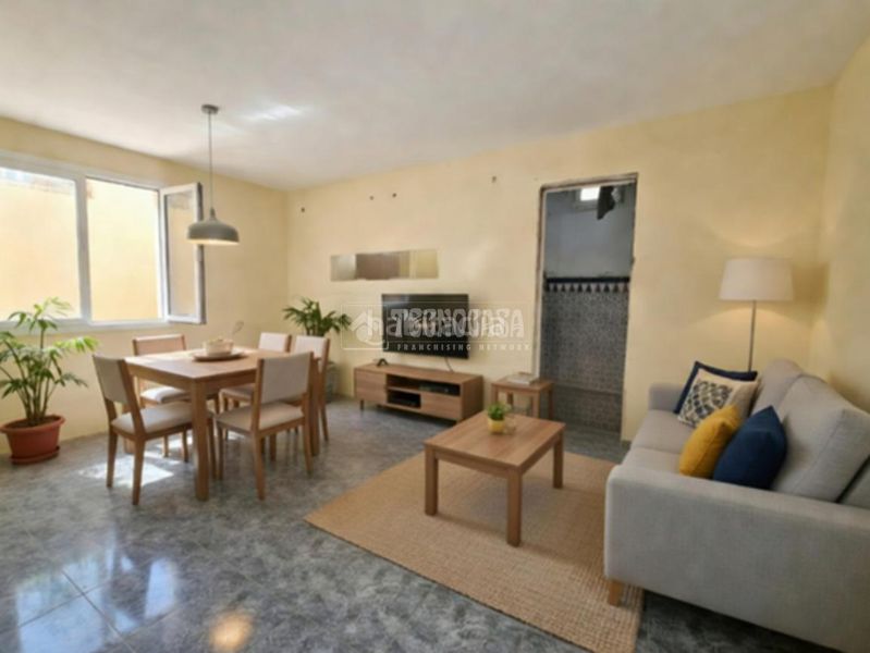 Foto e1fb047b-e730-4644-9c22-3522f9ef911b. Casa a Roquetes Barcelona
