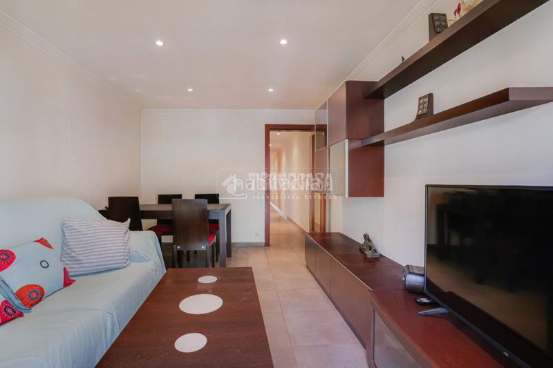 Foto 302ebca4-bf67-4ed2-b0bf-2f1e50e8058e. Pis a Roquetes Barcelona