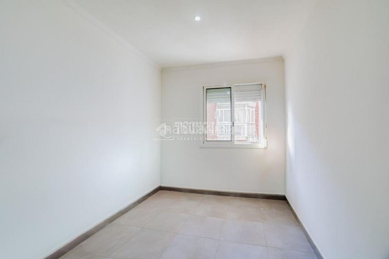 Foto 5e3e513a-f27e-4072-a7dd-63a330b8e2d8. Pis a Roquetes Barcelona