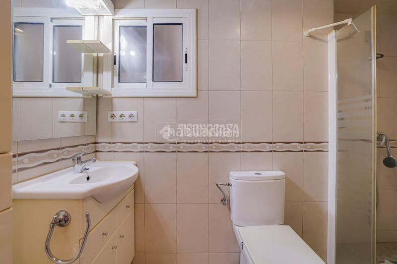 Foto 9a1d7a19-d702-416d-9a4c-76594371e9db. Pis a Roquetes Barcelona