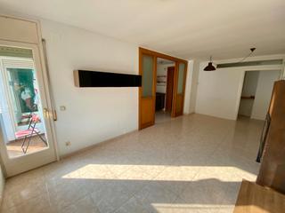 Appartement à Avinguda barcelona 6. Piso céntrico exterior con parking y trastero