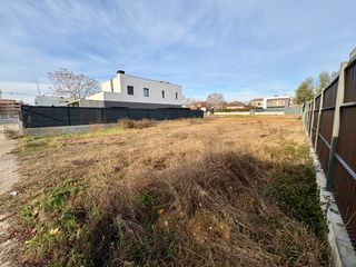 Terreno residencial  Carrer josep tarradellas 9. Terreno en zona tranquila y familiar