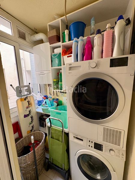 Foto a76d75b8-fc14-4ba8-b4e1-4b8003df5a94. Pis amb calefacció aparcament a Eixample Sud-Migdia Girona