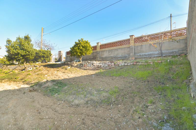 Foto cd61e9db-859a-4cf6-a8c4-04a3efb050fd. Terreny residencial a Sant Esteve Sesrovires