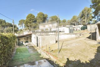 Casa a Sant Llorenç d´Hortons. Vivienda y solar