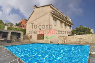 Casa en Abrera. Casa con piscina