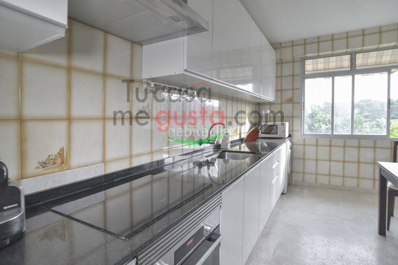 Foto 0abc0063-7fe9-4526-825a-7a4d9546430c. Casa amb xemeneia calefacció aparcament piscina a Abrera