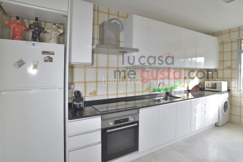 Foto 1a0b8b74-42cc-4b06-8bac-e845f0fb5fd6. Casa amb xemeneia calefacció aparcament piscina a Abrera