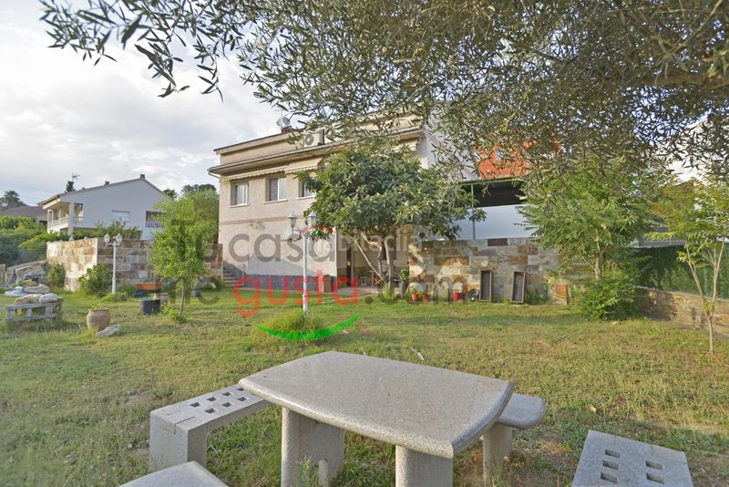 Foto 41730067-4e0a-4636-a365-4d650432dd11. Casa amb xemeneia calefacció aparcament piscina a Abrera