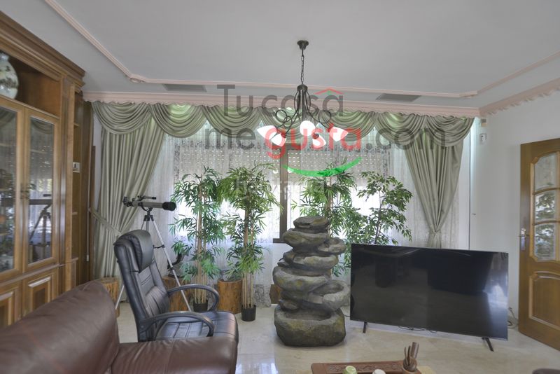 Foto a9b63474-ead5-4cb9-802b-4b61315e5717. Casa amb xemeneia calefacció aparcament piscina a Abrera