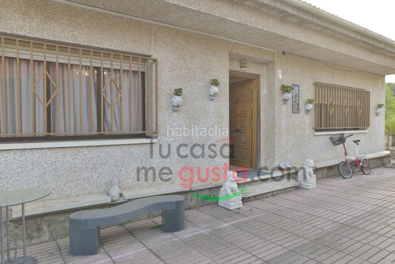 Foto c565de0e-8b15-4980-a3ce-ead3f93db512. Casa amb xemeneia calefacció aparcament piscina a Abrera