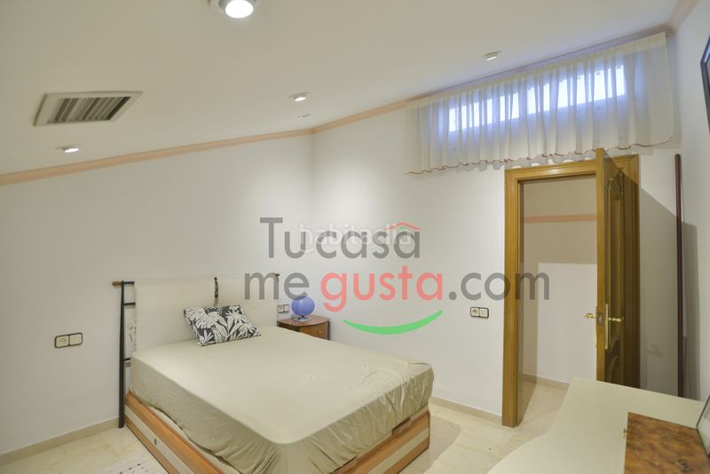 Foto ecda9651-e044-441f-bb78-df383f4e96a9. Casa amb xemeneia calefacció aparcament piscina a Abrera