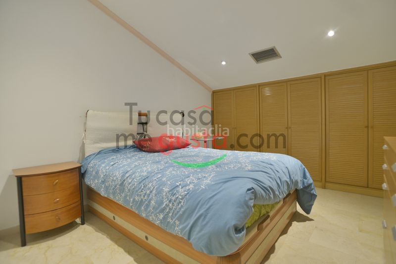 Foto ecf3a8a1-0665-4944-9fe6-54073752eb93. Casa amb xemeneia calefacció aparcament piscina a Abrera