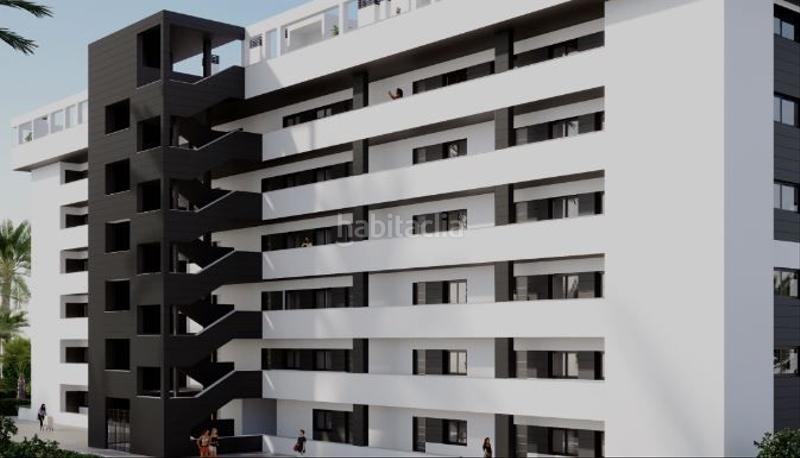 Foto f2d5b597-a78b-4209-afec-4a49aaa05b3e. Planta baixa amb piscina a Torreblanca Torrevieja