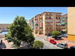 Appartement  Oran 7. Vivienda ocupada  3 dormitorios y un baño  plaza oran alicante