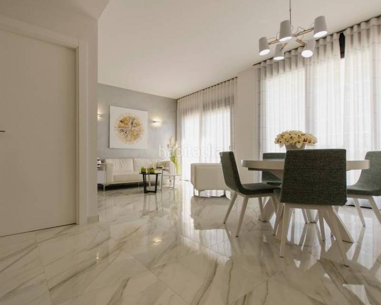 Foto 48b8fbd2-2648-47bb-8890-d84c41861e8d. Chalet in Campoamor Orihuela