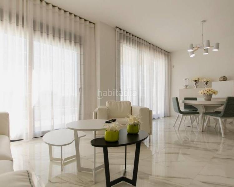 Foto 510917ca-0bea-44e0-b15f-72907732c976. Chalet in Campoamor Orihuela