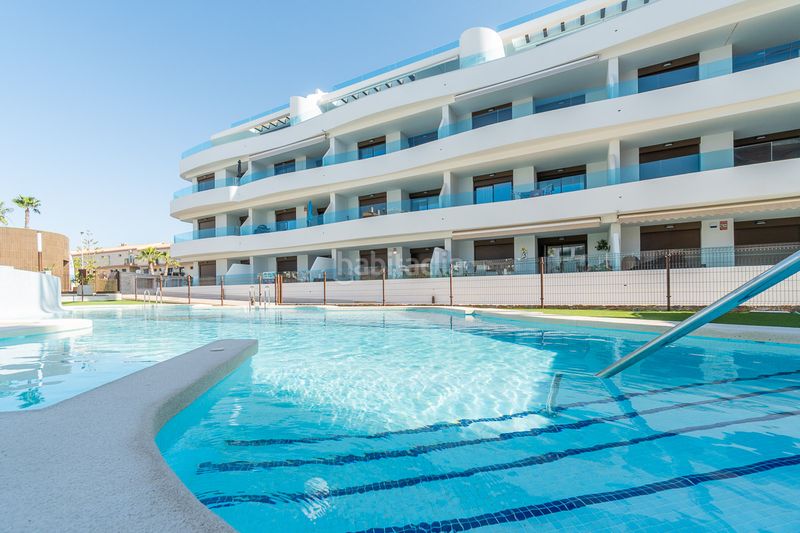 Foto 3d6268a9-0094-4fe1-b693-98891db00d9a. Àtic amb aparcament piscina a Playa Flamenca Orihuela