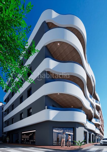 Foto d88c6694-6f98-4579-9a53-5cb4f4d286f2. Pis amb aparcament piscina a Avenida Habaneras - Curva de Palangre Torrevieja