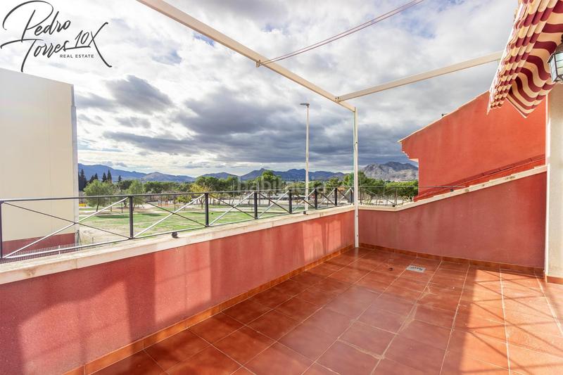 Foto 0d9ce039-c7fb-423c-8417-5d1c90da6672. Casa adosada en calle baritono manuel ausensi 14 enorme adosado de 300 m2 con 4 dormitorios y 2 baños en Aspe