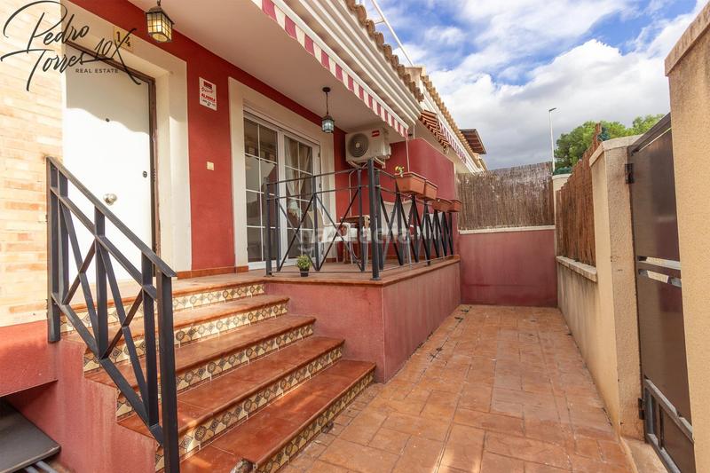Foto 112982e5-abae-452a-b46d-85b500c524c5. Casa adosada en calle baritono manuel ausensi 14 enorme adosado de 300 m2 con 4 dormitorios y 2 baños en Aspe