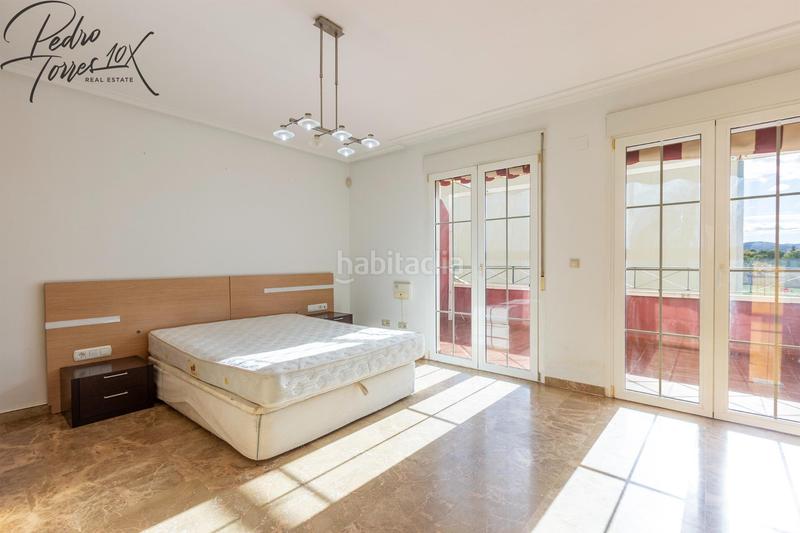 Foto 59393e34-4843-455b-8dd9-2fdffbc30178. Casa adosada en calle baritono manuel ausensi 14 enorme adosado de 300 m2 con 4 dormitorios y 2 baños en Aspe