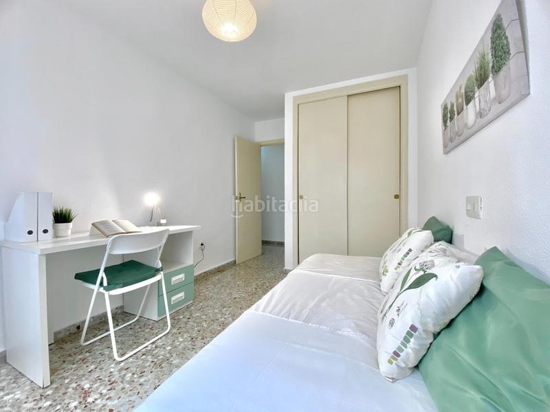 Foto be5fbaa6-e262-408c-a2c9-567e02e0d46d. Pis a bernia 3 a La Nucia Pueblo Nucia (la)