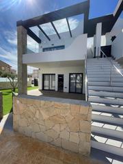 Zweistöckige Wohnung in Los Almendros