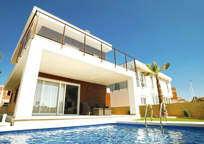 Foto 81bff800-d5fa-404f-81d0-1d6933679628. Chalet en Monte y Mar Santa Pola