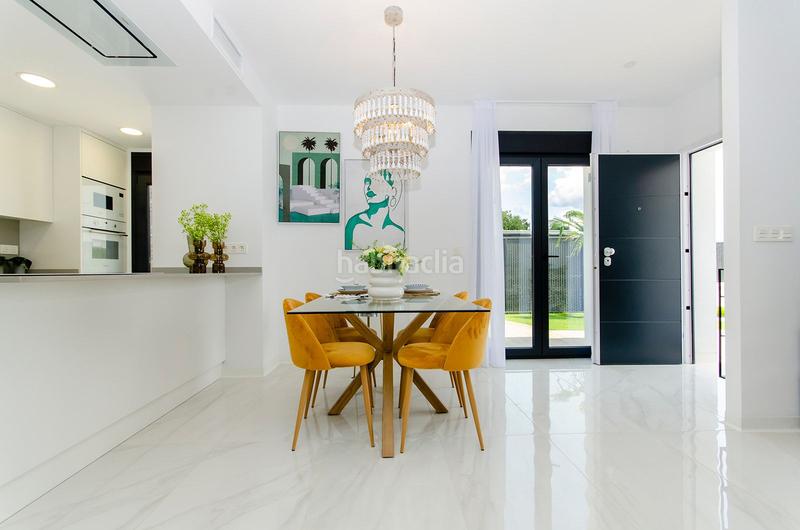 Foto cc1ee5f5-d594-4db0-bdcc-dd304867a01a. Chalet en Desamparados - Hurchillo - Torremendo Orihuela