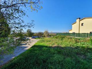 Terreny residencial  Carrer de la pau. Plana , esquinera y con espectacular atardecer