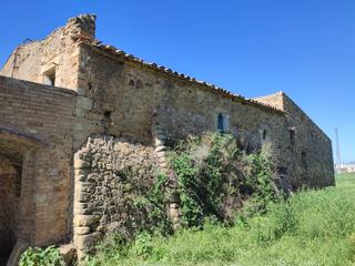Casa a Pals. Masia a rehabilitar con muchas opciones