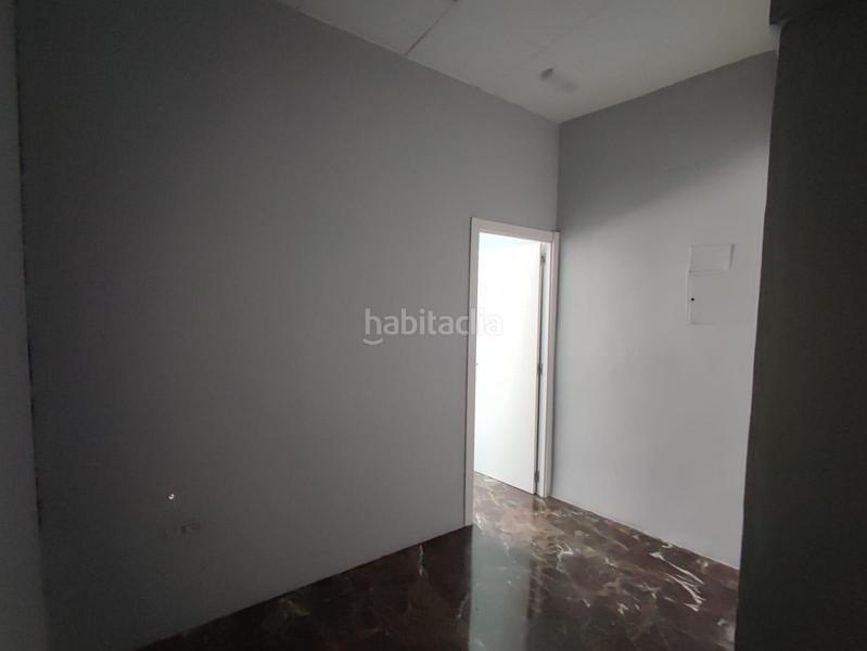 Foto 13dec10c-6b47-4e3b-8a14-cf19d709ff3d. Miete geschäftsraum in calle san juan de dios 30 in Granada